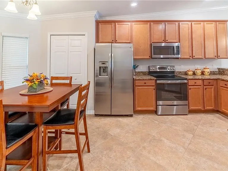 9521 Avellino Way #2426 — Photo 4