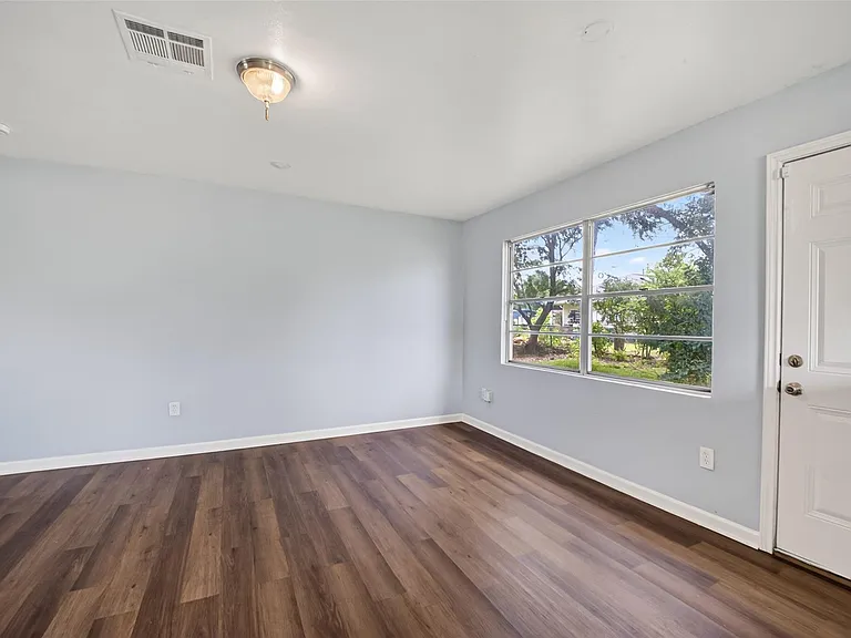 4118 Sunflower St — Photo 27
