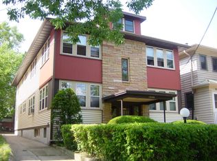 1046 E Johnson St APT B, Madison, WI 53703