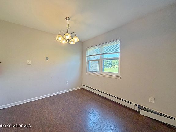 3rd image of 75 Stonehurst Boulevard #F