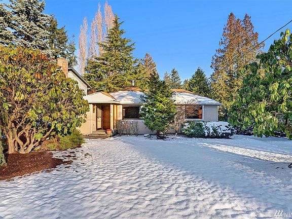 2nd image of 11726 17th Ave NE