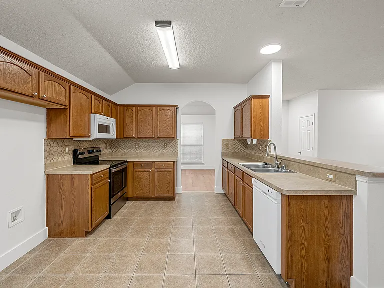 526 Wyoming Dr — Photo 11