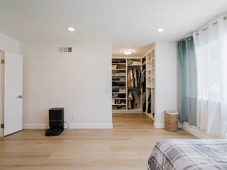 23128 Calvello Dr — Photo 15