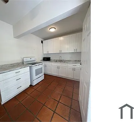 1421 SW 37th Ave — Photo 11