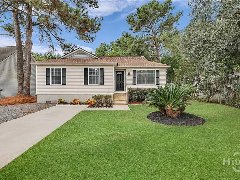 105 Crossover Ln — Photo 3