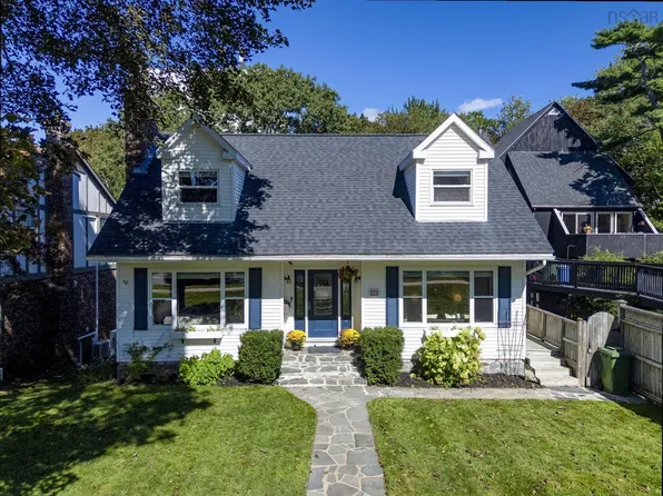 581 Young Ave, Halifax, NS B3H 2V6