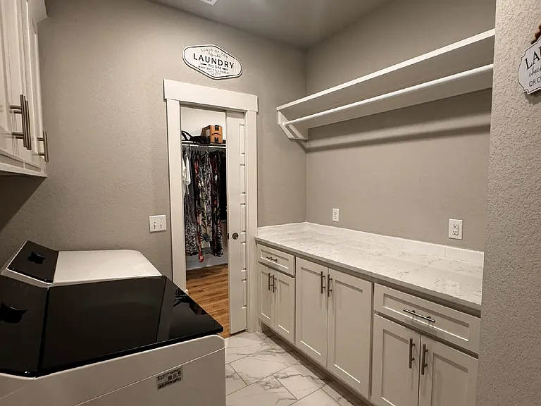 12 Hobkirk Dr — Photo 15