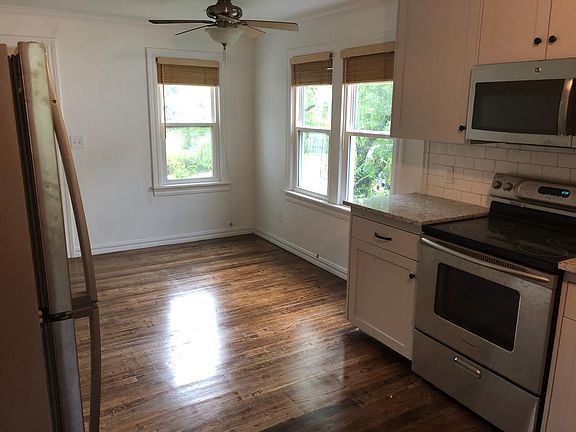 3rd image of 501 N Flood Ave