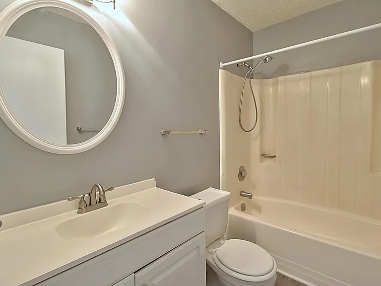 910 Brett Dr — Photo 11