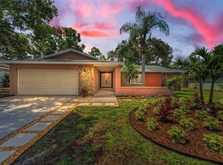 2063 Ridgecrest Dr, Dunedin, FL 34698