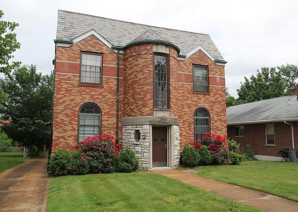 1014 Moorlands Dr APT 2N, Saint Louis, MO 63117 Zillow
