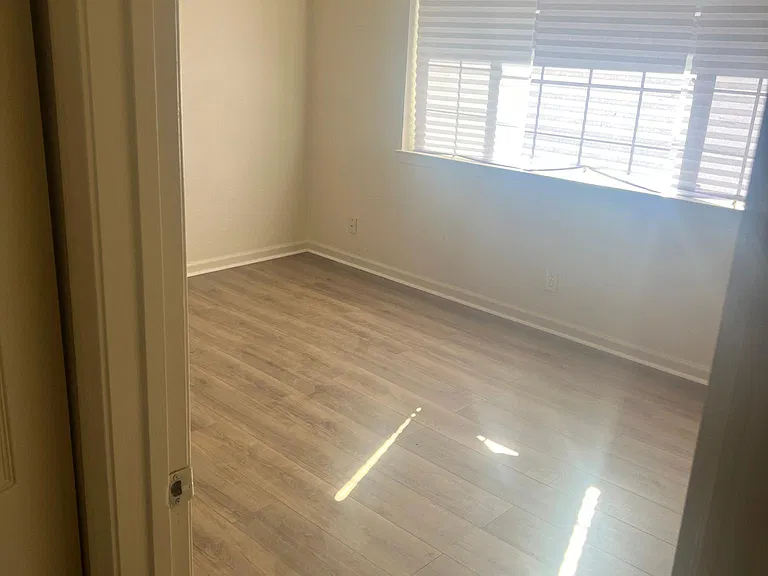Sheraton House Apartments — Photo 10