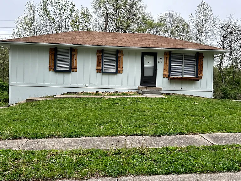 116 Sherri Ln — Photo 1