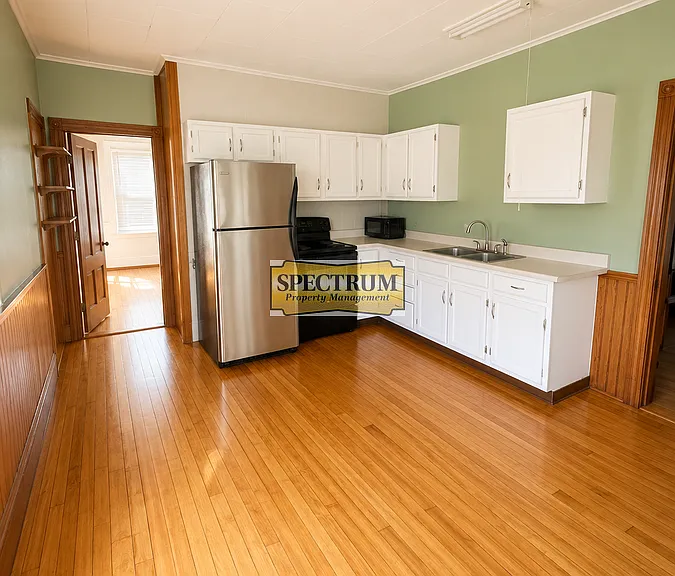 22 Morton St #A — Photo 3