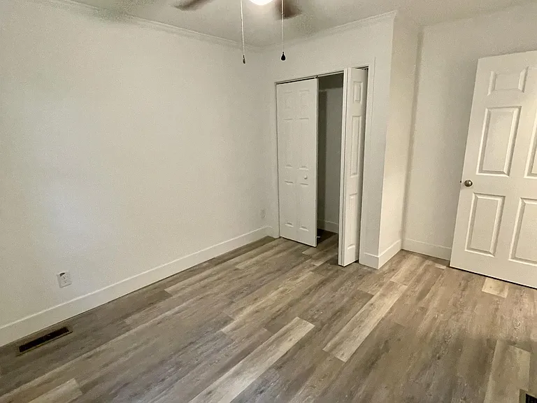 51 Allen Ave — Photo 10