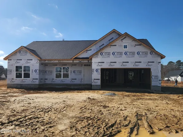 2836 Tucker Hill Drive, Grimesland, NC 27837