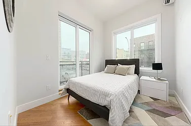 Rented by PREMIUM US INC