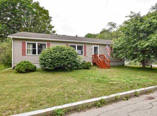 37 Unity St, Rochester, NH 03868