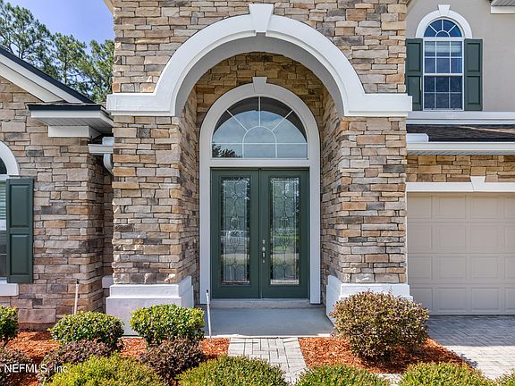 3rd image of 11850 FITCHWOOD Circle