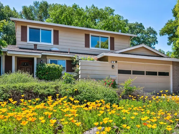 6 La Noche Court, Novato, CA 94945