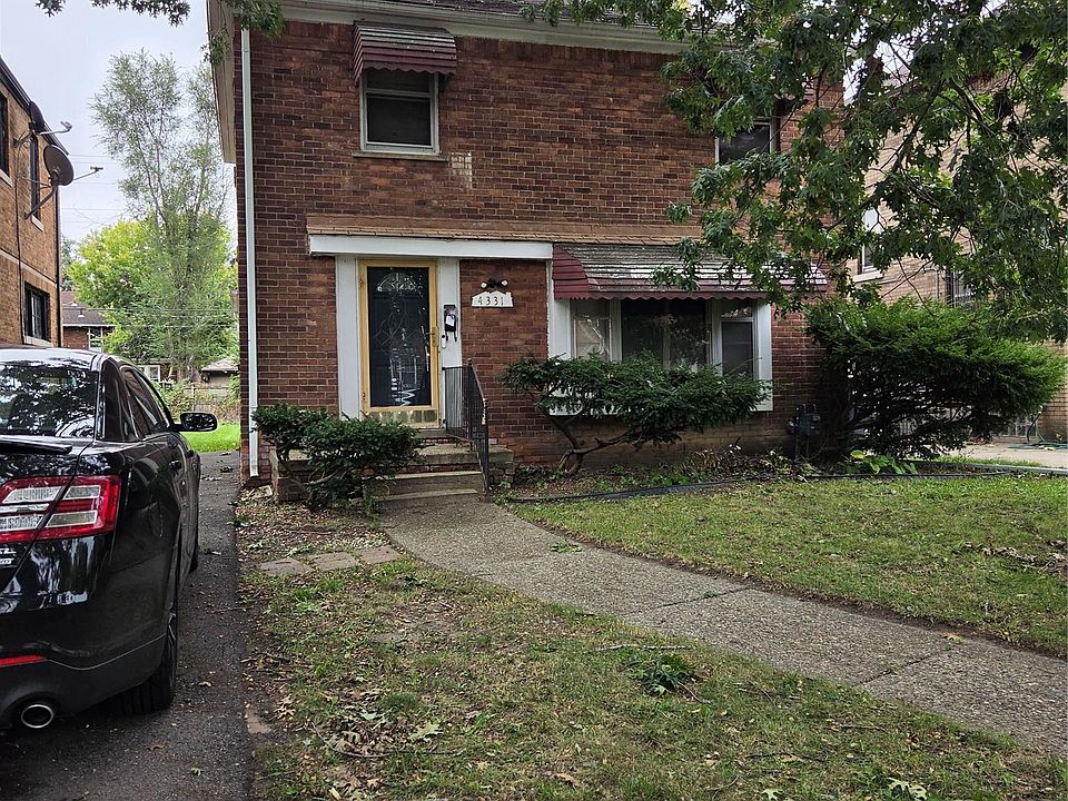 1st image of 4331 Fullerton St
