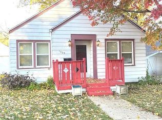 1009 Chestnut Ave, Dixon, IL 61021