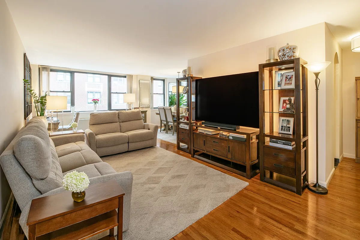 420 East 51st Street 6J