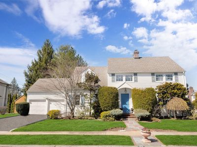 28 Pickwick Terrace, Rockville Centre, NY, 11570