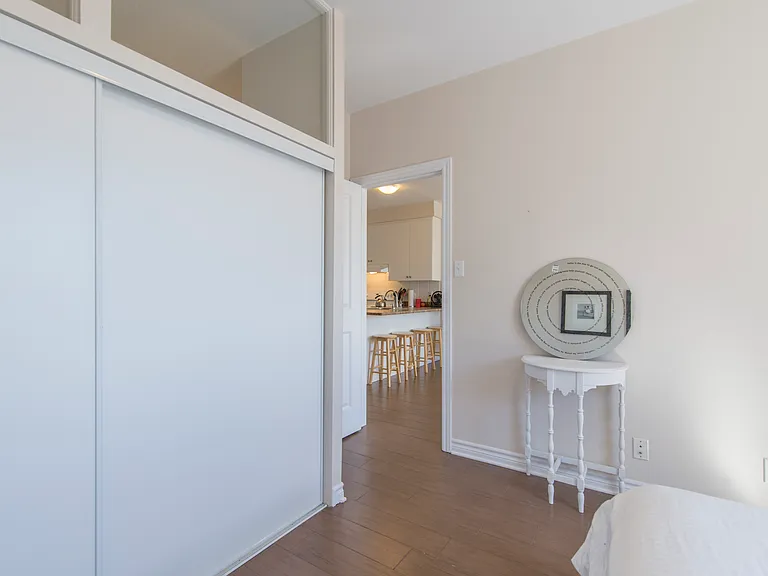 307 Lebreton St S — Photo 27