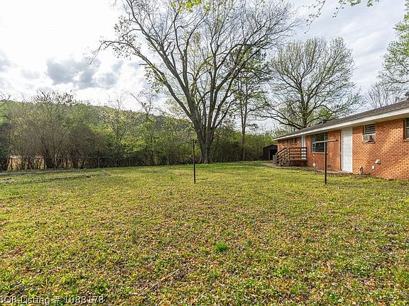 4th image of 115 Cloos Circle Dr