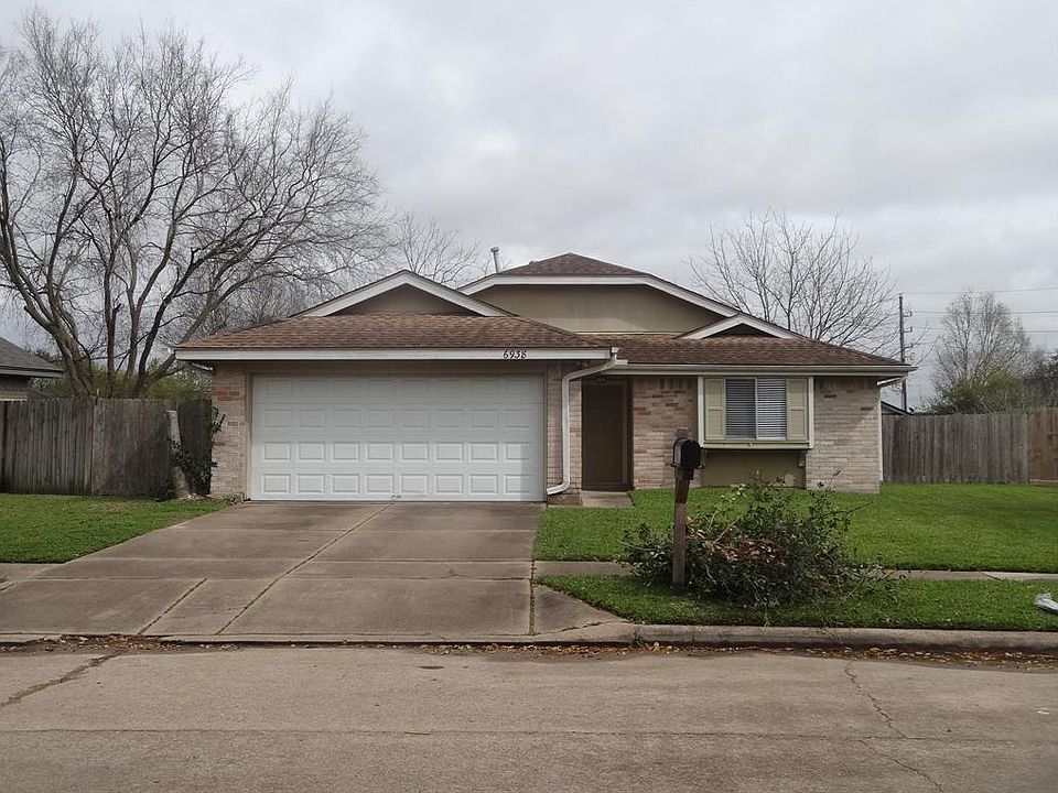 1st image of 6938 Creek Village Dr