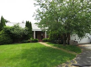 456 Ridge Rd, Wethersfield, CT 06109