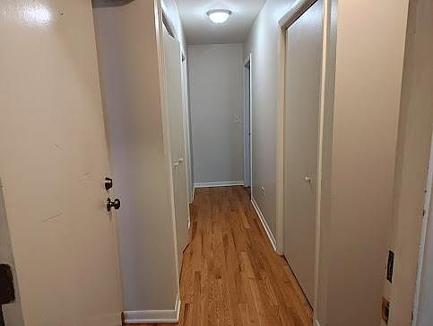 2nd image of 1712 E Northwest Hwy APT 1