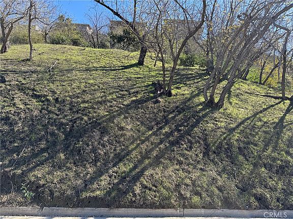 3rd image of 3732 N Knobhill Drive