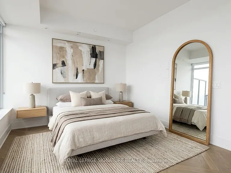 11 Yorkville Ave #3602 — Photo 4