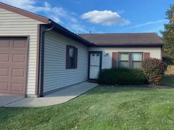 128 Royal Crest Dr Unit L, Seville, OH 44273