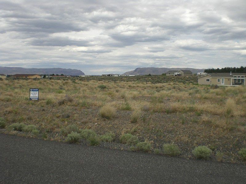 view facing NE
