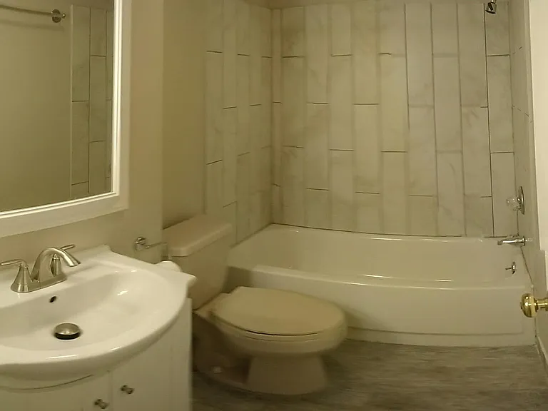 3233 Vine St #1 — Photo 4