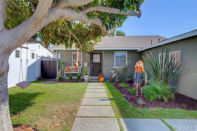 1st image of 21334 Evalyn Ave