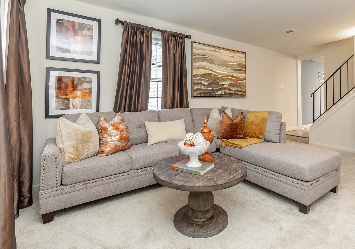 Building Photo - Spring Hill Apartments & Townhomes