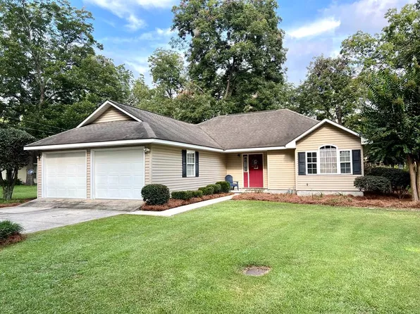 235 9th St S, Pitts, GA 31072