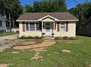 1628 Speedway Ave, Dyersburg, TN 38024