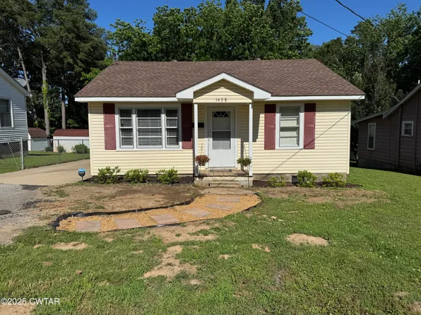 1628 Speedway Ave, Dyersburg, TN 38024
