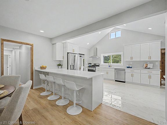 2nd image of 17875 Beck Rd