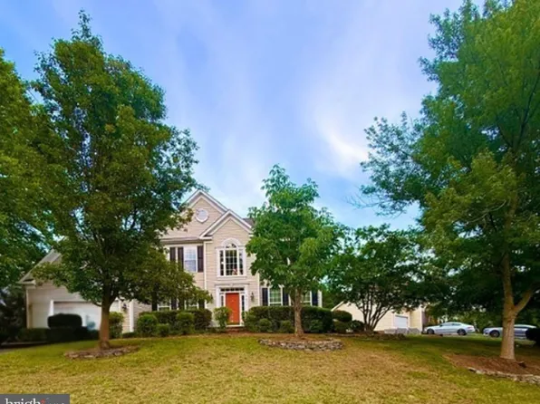 5601 Heritage Hills Cir, Fredericksburg, VA 22407