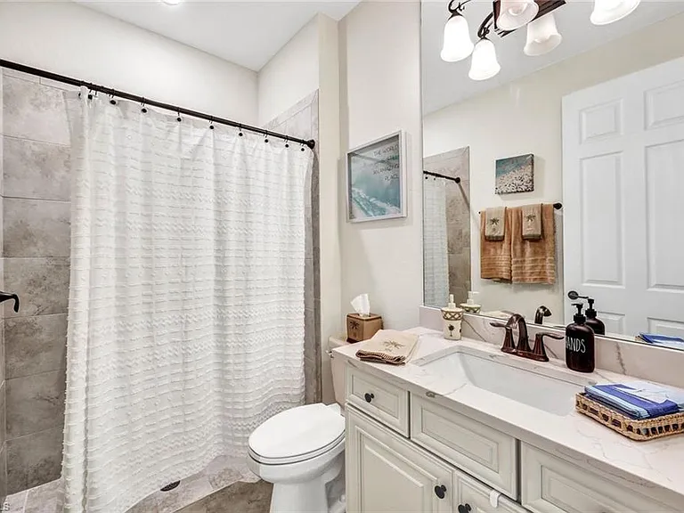 28691 Derry Ct — Photo 17