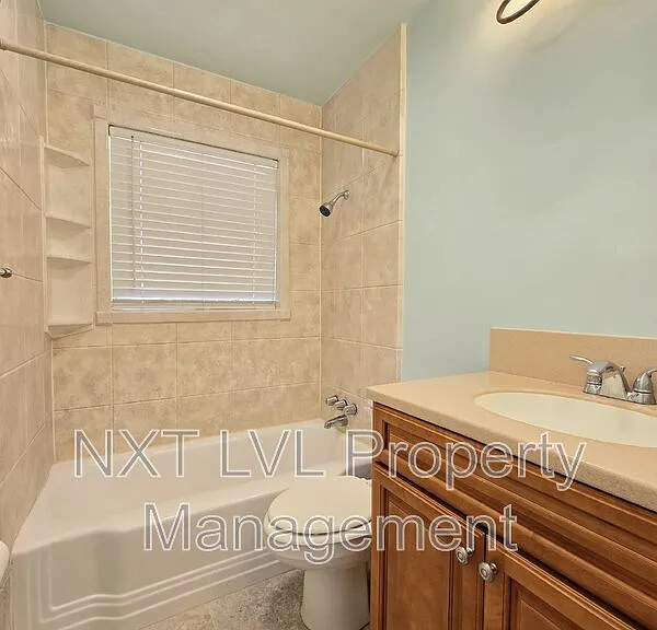 69 E Mariana Ave #B — Photo 11