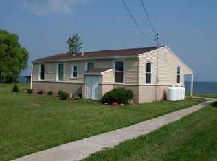 15135 E Jones Beach Dr, Kent, NY