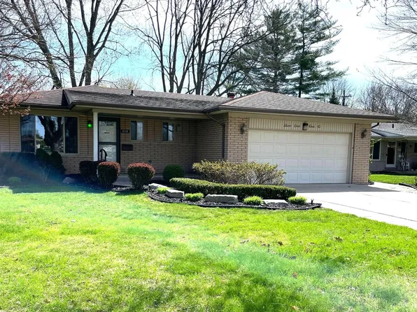5110 Babbit Dr, Troy, MI 48085