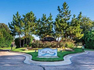 57 N Shore Cir, Waco, TX 76708